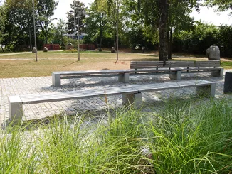 Parkbank Alena