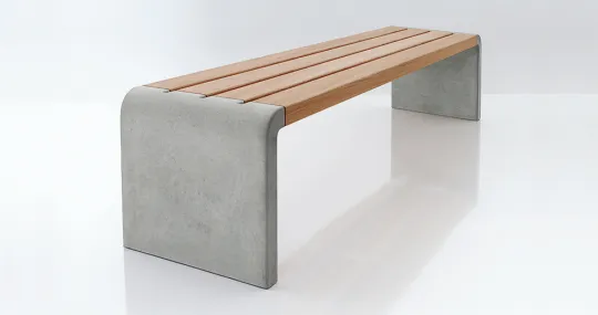 Parkbank Arcada ohne Rückenlehne von Runge mit Beton und Hartholz