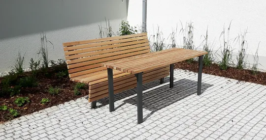 Parkbank und Tisch Scala in Emmering