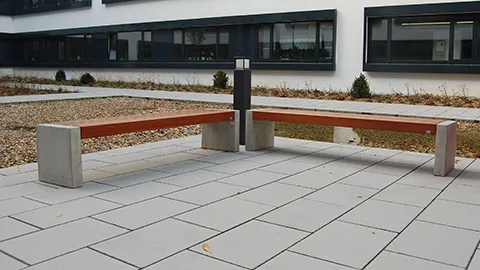 Hockerbank Omnia in Regensburg