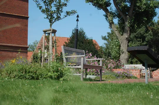 Holzbank 014C