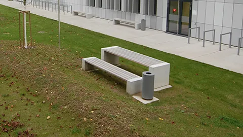 Parkbank und Tisch Alena