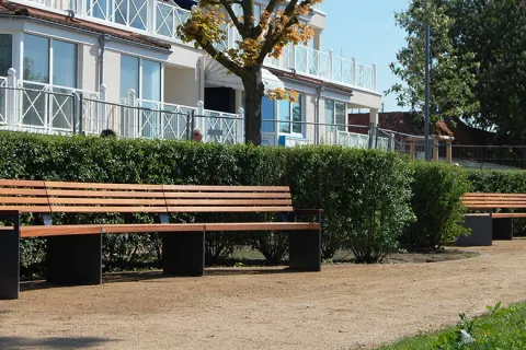 Parkbank Binga in Laboe
