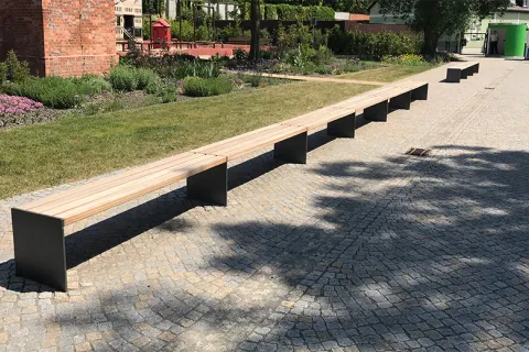 Parkbank Binga auf der LGS Burg