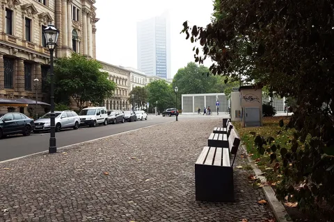 Parkbank Binga in Leipzig